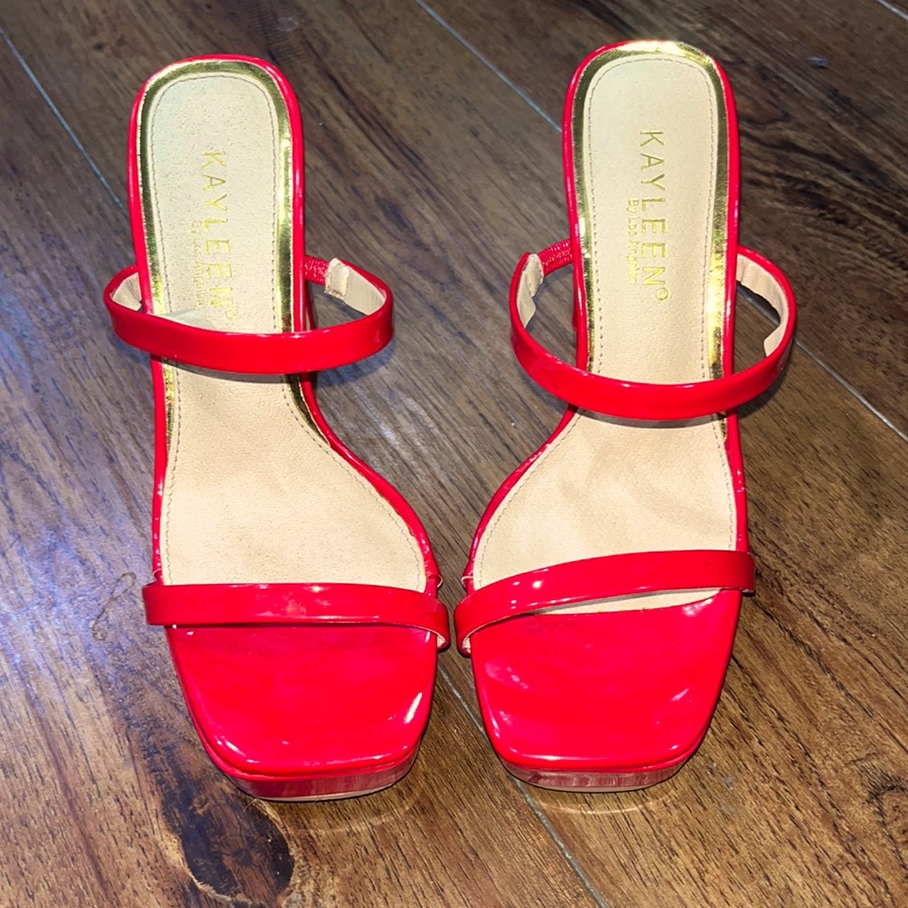 HOT 🥵 RED SEXY HEELS 👠